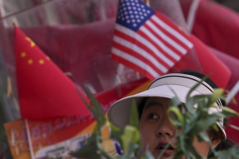 Čínsky veľvyslanec vyzval USA na spoluprácu, varoval pred odvetou v obchodnej vojne