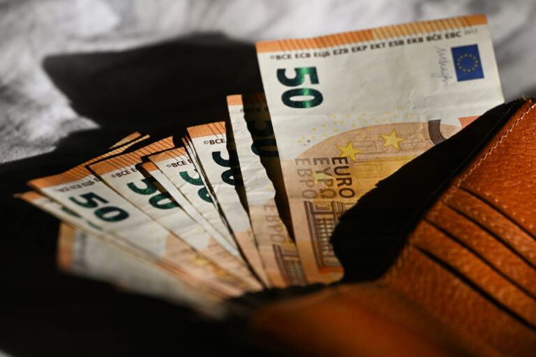 Export Slovenska rástol, dovoz klesol. Prebytok prekonal pol miliardy eur