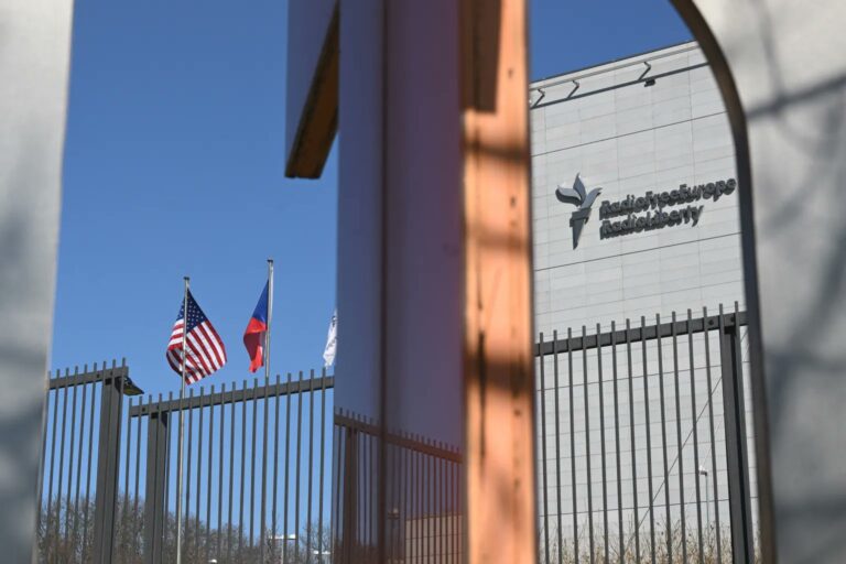 USA vypli satelit. Vysielanie rádia Slobodná Európa do Ruska je prerušené