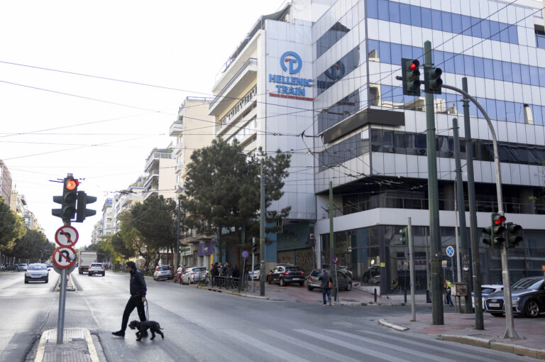 K piatkovému výbuchu bomby v Aténach sa priznala extrémistická skupina