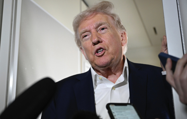 Trump dúfa v dohodu Ruska a Ukrajiny a nový obchod s USA