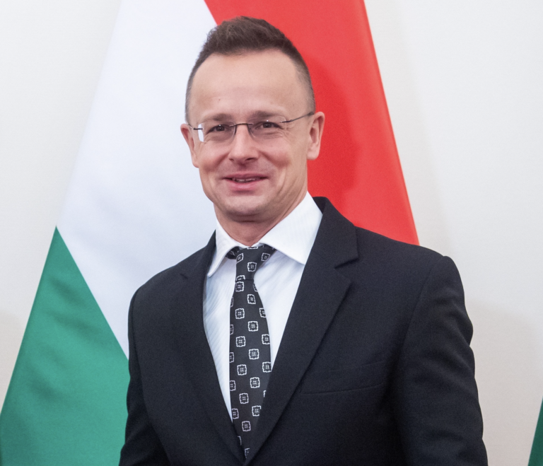 Maďarsko chce viac plynovodov, Szijjártó vyzýva Brusel na podporu