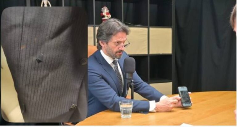 Kaliňák zverejnil snímky zakrvaveného odevu z atentátu na Fica. Fotograf vyvracia pochybnosti