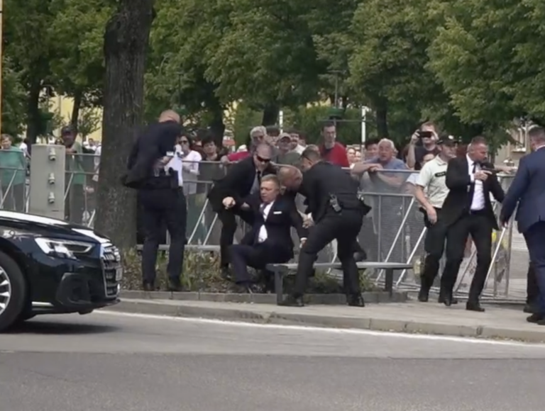 Nezverejnené zábery z atentátu na Roberta Fica. 
Reprofoto: https://areena.yle.fi/1-72017698