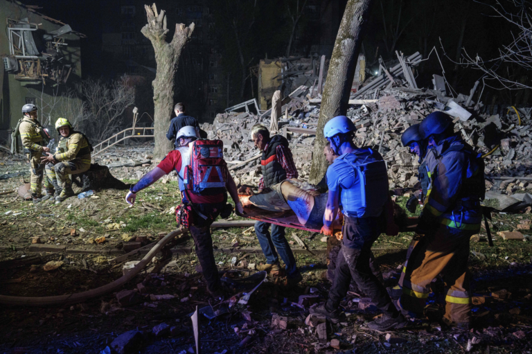 Útok na Kyjev si vyžiadal mŕtvych a desiatky zranených