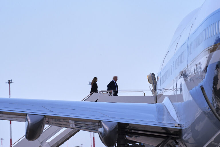 Trump po pohrebe pápeža odcestoval z Ríma