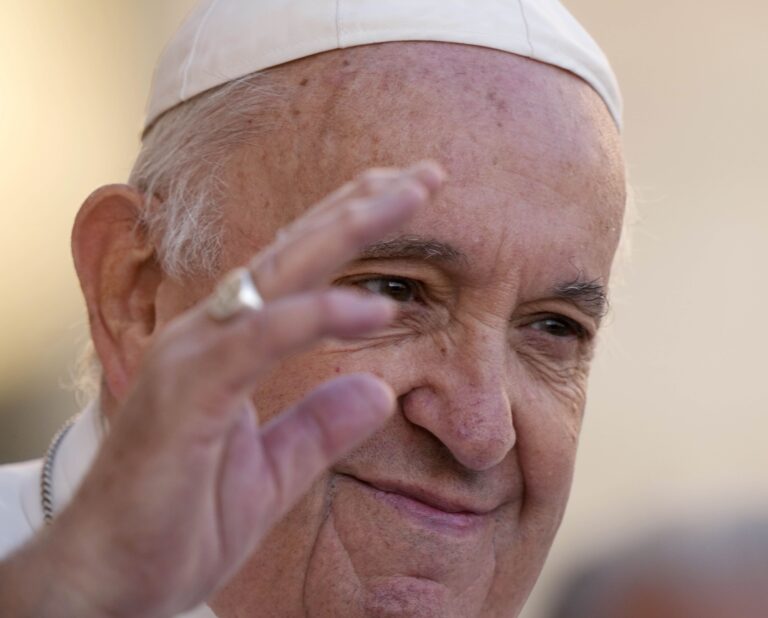 Slovensko vyhlásilo štátny smútok. Hazard je zakázaný