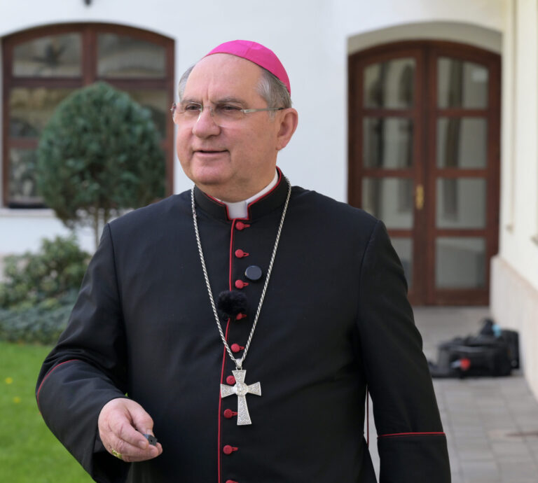 Predseda KBS: Plán pápeža Leva XIV. prísť na Slovensko sa zrejme zmenil