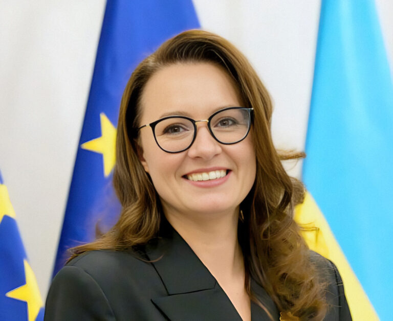 Ukrajina odmieta kapituláciu, žiada úplné prímerie