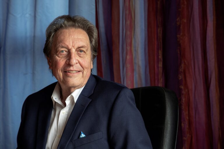 Muskov otec: Je ťažké nerešpektovať Putina. Až časom sa ukáže, kto začal vojnu