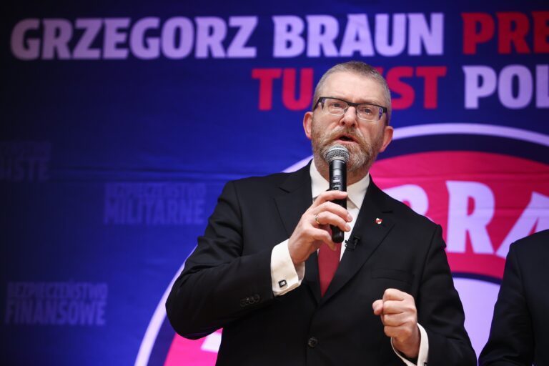 Poľský europoslanec zajal lekárku, ktorá usmrtila dieťa v 37. týždni tehotenstva