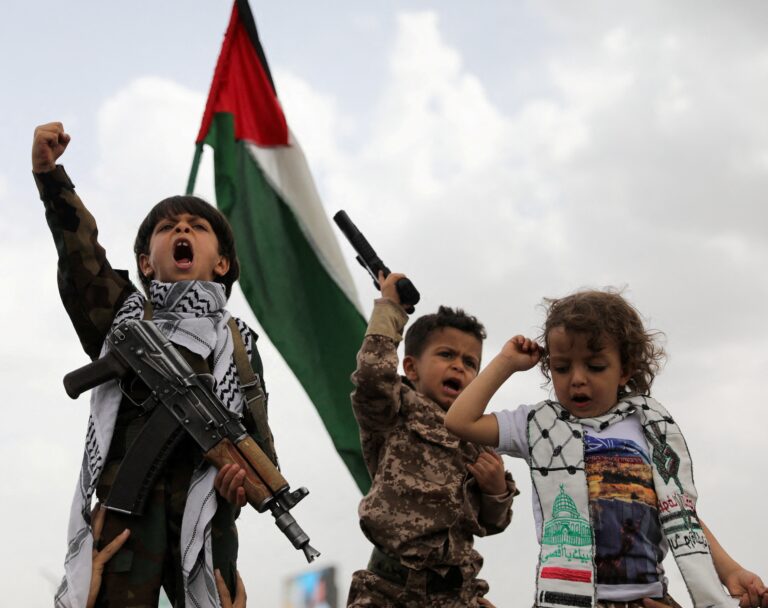 Britské odbory vyzývajú učiteľov, aby v školách propagovali „palestínsky boj“