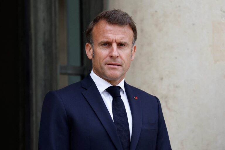 Trump privítal Putinov návrh na rokovania, podľa Macrona to nestačí