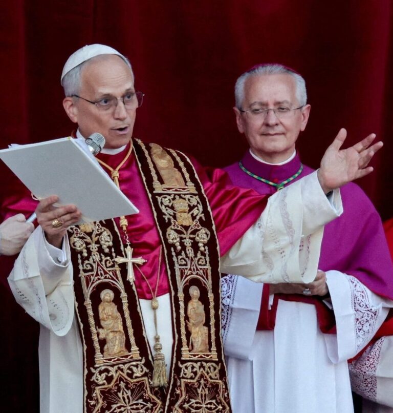 Lev IXV. Foto: Reuters/ Remo Casilli 