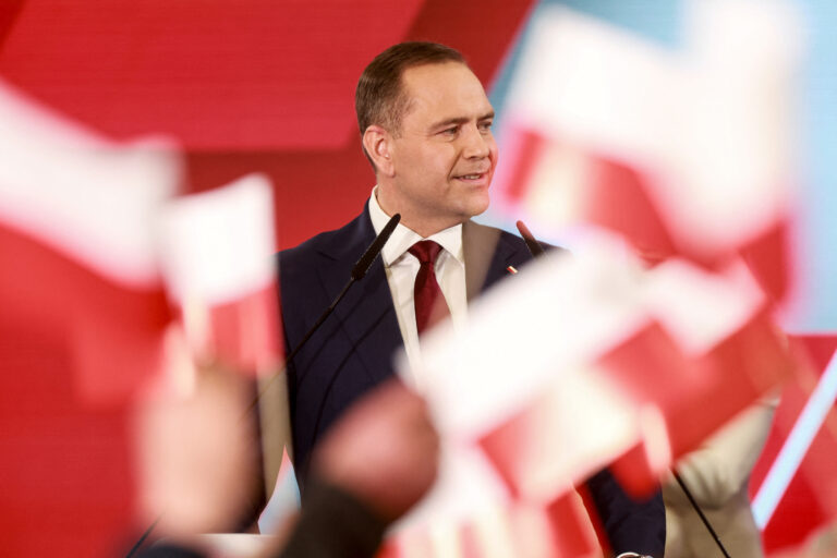 Prezidentský kandidát Poľska vymení Ukrajinu v NATO za hlasy pravice