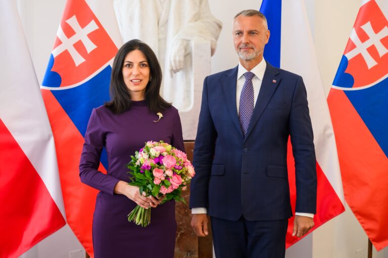 Raši a Pekarová rokovali v Prahe o posilnení česko-slovenskej spolupráce