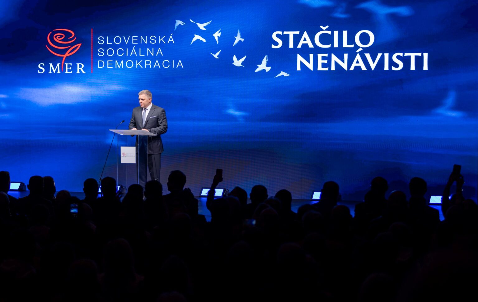 Na snímke premiér SR Robert Fico (Smer-SD) počas podujatia "Stačilo nenávisti" 15. mája 2025 v Handlovej. Foto: Daniel Stehlík/TASR