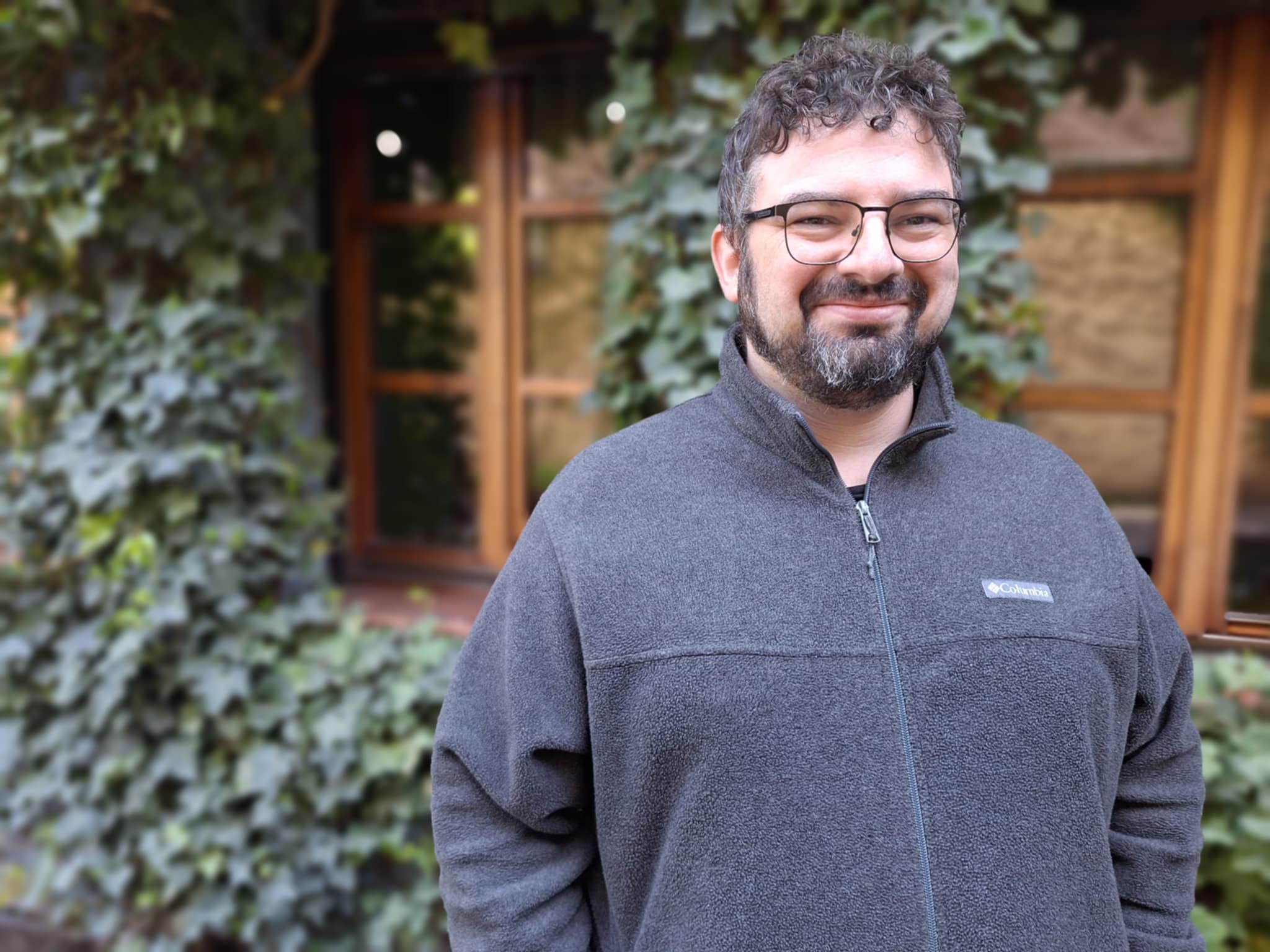 Boh vo svete bielych plášťov. Košický kňaz Matúš slúži denne desiatkam chorých