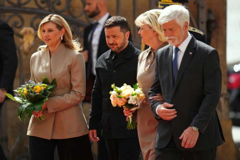 Český prezident prijal v Prahe Volodymyra Zelenského s manželkou
