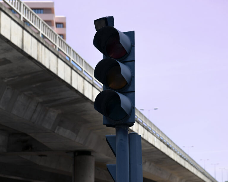 Semafory ostali vypnuté. Lisabon, Portugalsko. Foto: Stringer/Anadolu via Getty Images