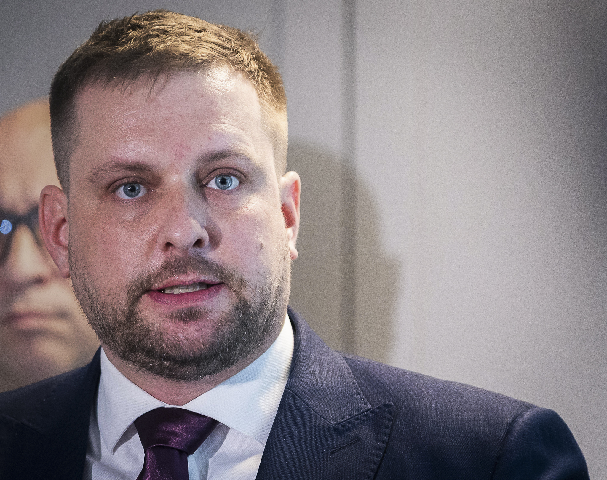 Tender na záchranky narazil na nové prepojenia. Šaško vysvetľoval jeho zrušenie