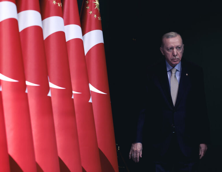 Turecko zadržalo známeho novinára, video vraj naznačovalo hrozbu Erdoganovi