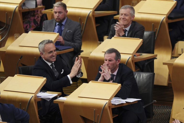 Škótsky parlament posunul zákon o asistovanej samovražde do ďalšieho čítania