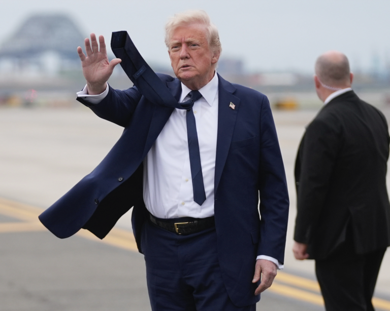 Trump chce z Perzského urobiť Arabský záliv, Teherán hovorí o urážke