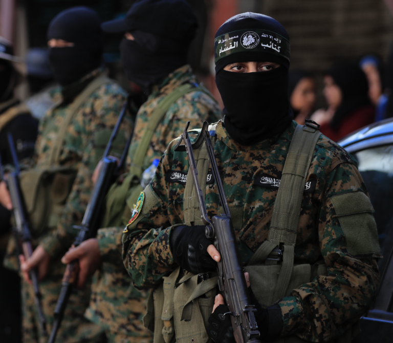 Prímerie za rukojemníkov: Hamas tlačí na komplexnú dohodu s Izraelom