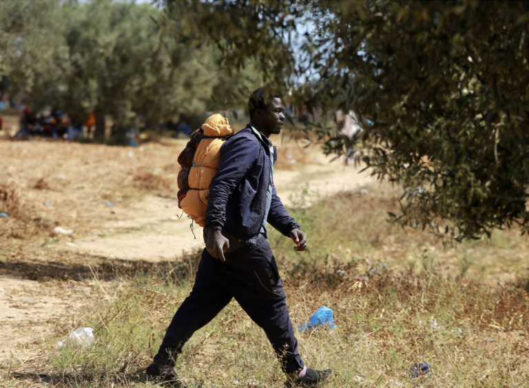 Trumpova deportácia migrantov opäť narazila na nesúhlas súdu