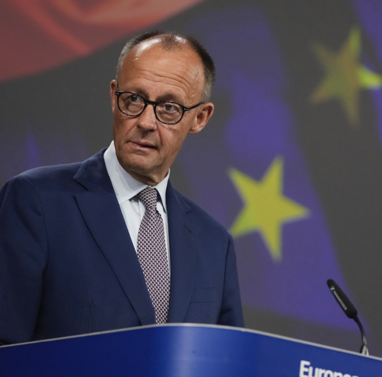 Merz varuje pred dlhmi kvôli obrane, februárové pochyby o NATO však pominuli