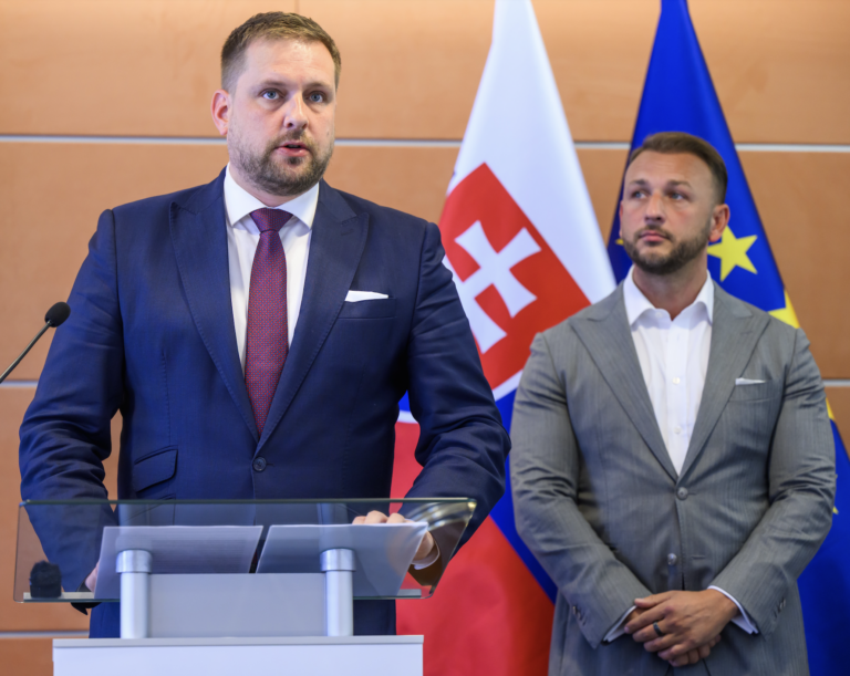 Slovenská vláda nechce legalizovať ani ľahké drogy, potvrdili ministri