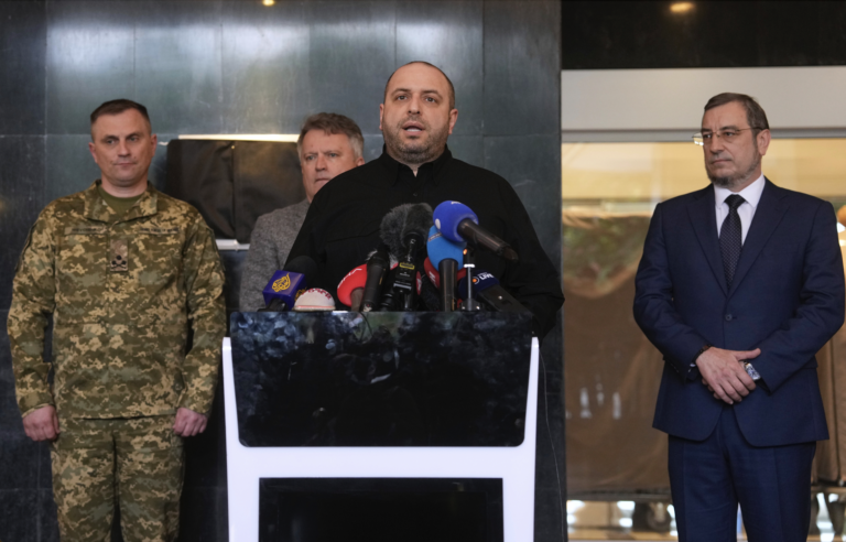 Moskva údajne žiada od Kyjeva odstúpenie väčších území výmenou za prímerie