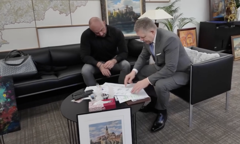 Dvere pre Bödöra otvorené: Obžalovaný oligarcha opäť v sídle premiéra