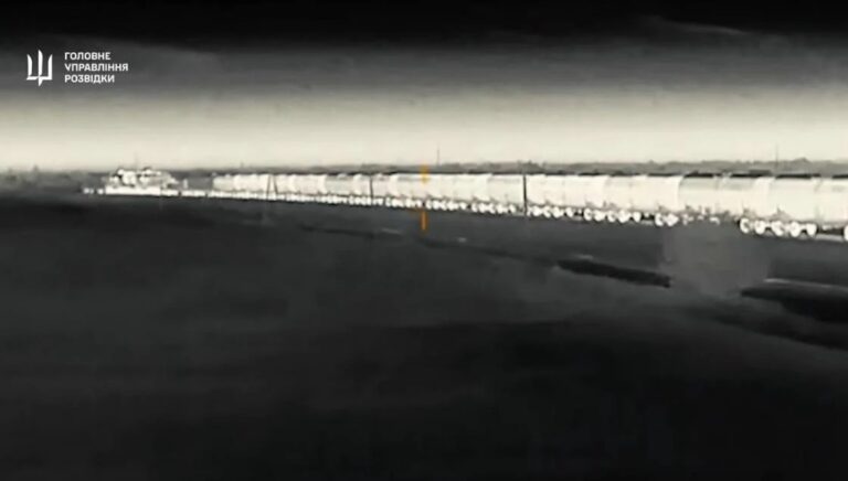 Ukrajinská rozviedka zničila ruský vlak s palivom, zásobovanie Krymu bolo narušené