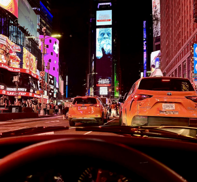 Mýto v New Yorku zatiaľ ostáva, Trumpova vláda narazila na súdny odpor