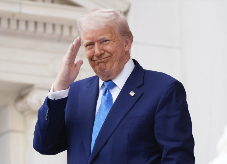 Trump by mohol odpojiť Európu od internetu, varujú európski experti