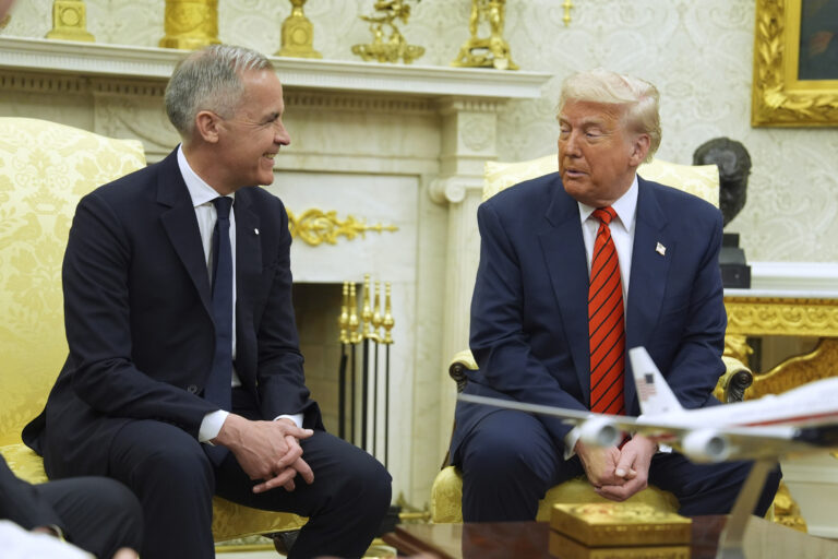 Trump uvalí 35-percentné clo na Kanadu, zvažuje aj plošné clá pre zvyšok sveta