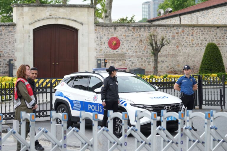 Ukrajinská delegácia dorazila do Istanbulu na mierové rokovania s Ruskom