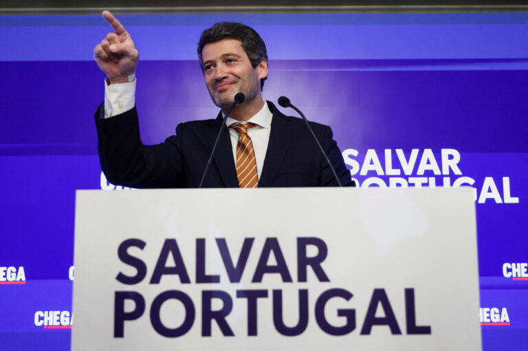 Chega predbehla socialistov, stáva sa hlavnou opozíciou v Portugalsku