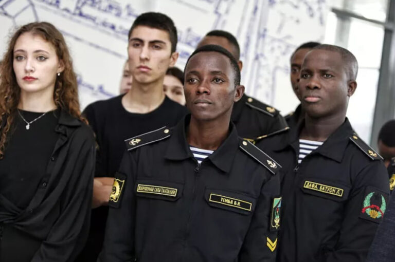 Afričania v ruskej armáde: Ukrajina zajala občanov Toga pri útokoch na krajinu