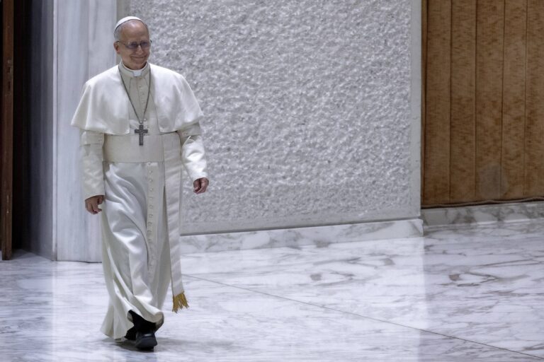 Pápež Lev XIV. sa stretol s médiami vo Vatikáne, 12. mája 2025. Foto:  ZUMAPRESS.com / MEGA / The Mega Agency / Profimedia