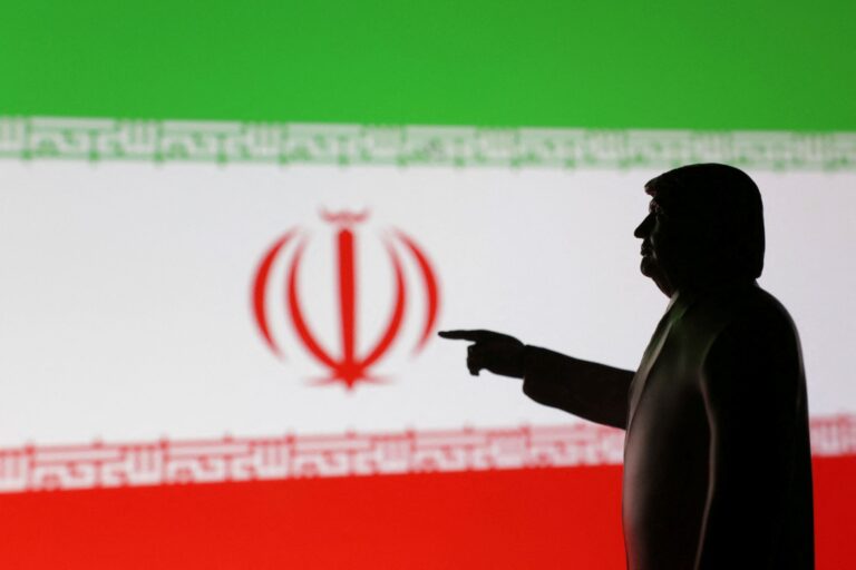 Irán nesmie získať a vlastniť jadrovú bombu, vyhlásil Trump