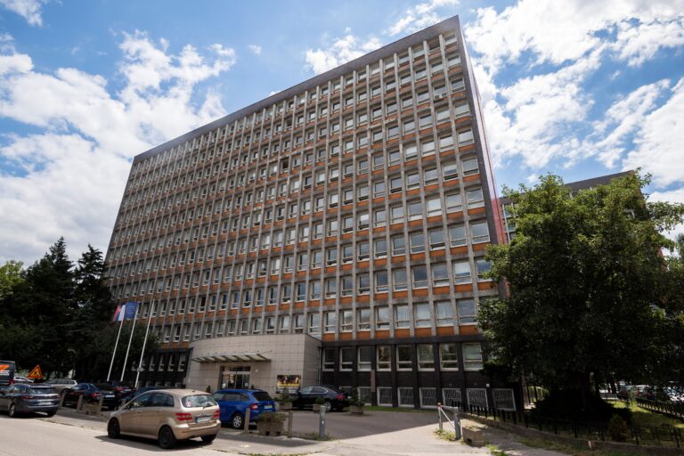 Protimonopolný úrad pokutoval firmu, neposkytla kľúčovú komunikáciu