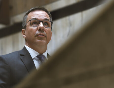 Minister Tomáš odmieta kritiku posudkovej činnosti. Výsledky obhajuje číslami