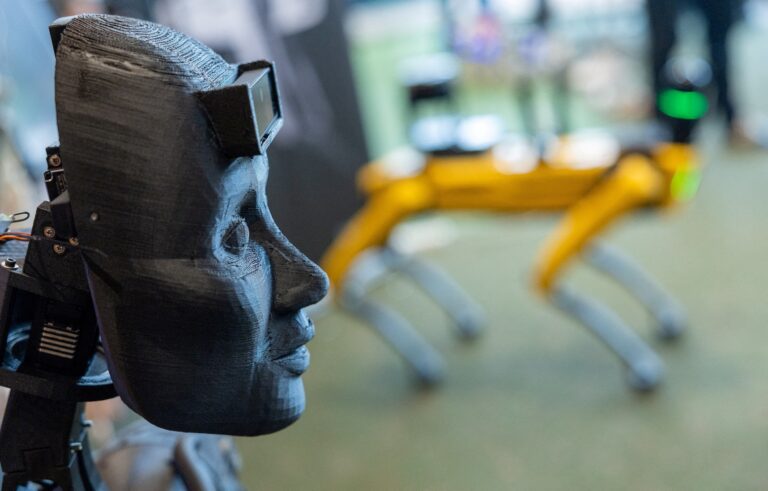 AI má v Nemecku ohroziť pracovné miesta, hlavne v priemysle a obchode