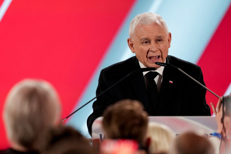 Jarosław Kaczyński ohlásil mobilizáciu pred parlamentnými voľbami