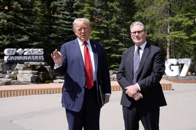 Donald Trump a Keir Starmer. Foto: Stefan Rousseau/Pool via REUTERS