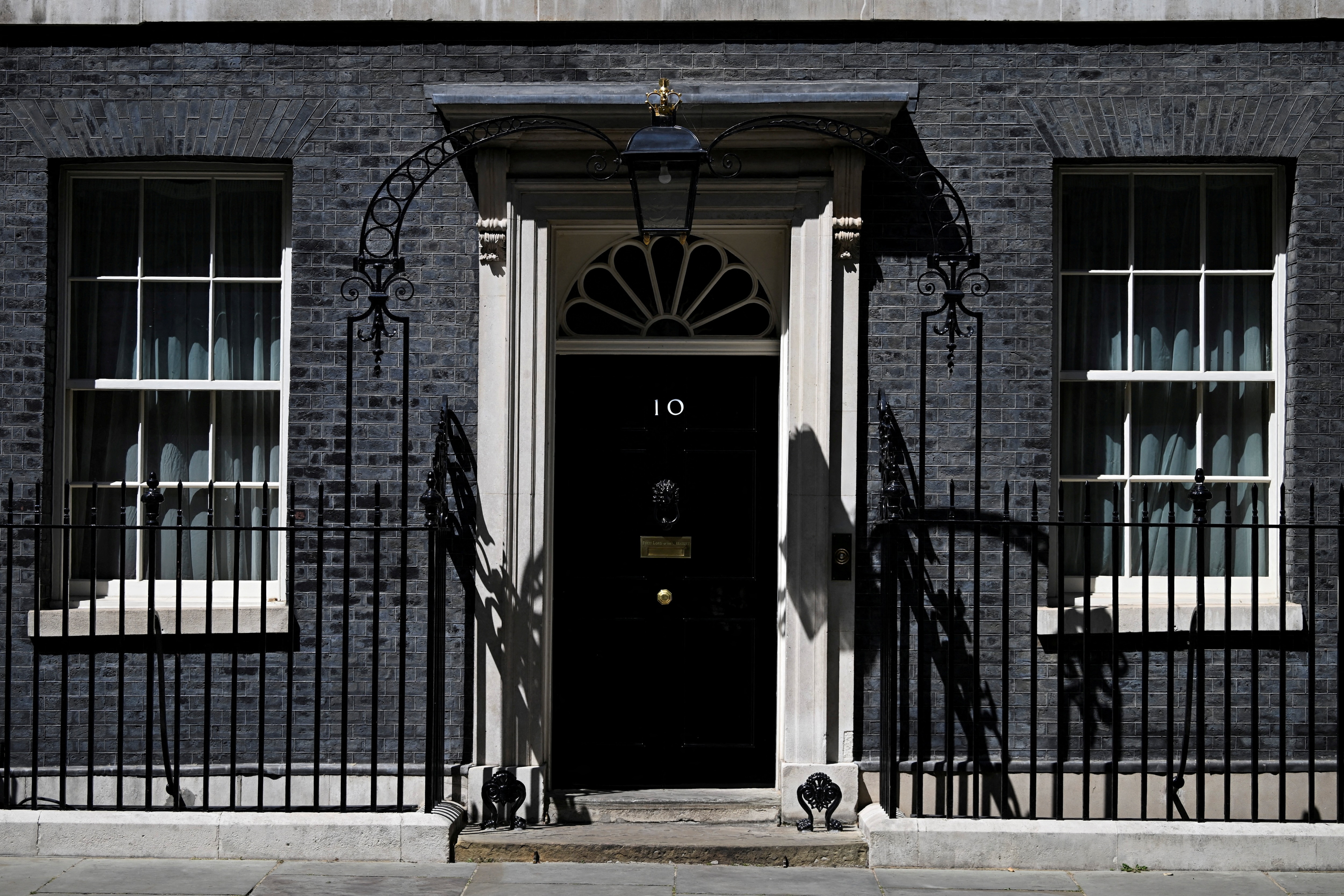 Poradcovia britskej vlády počas covidu nepriznali granty od farmaceutického investora