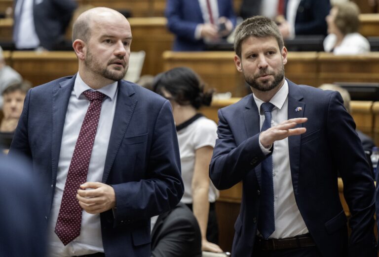 Opozícia chcela schôdzu pre vily z eurofondov. Koalícia ju zablokovala